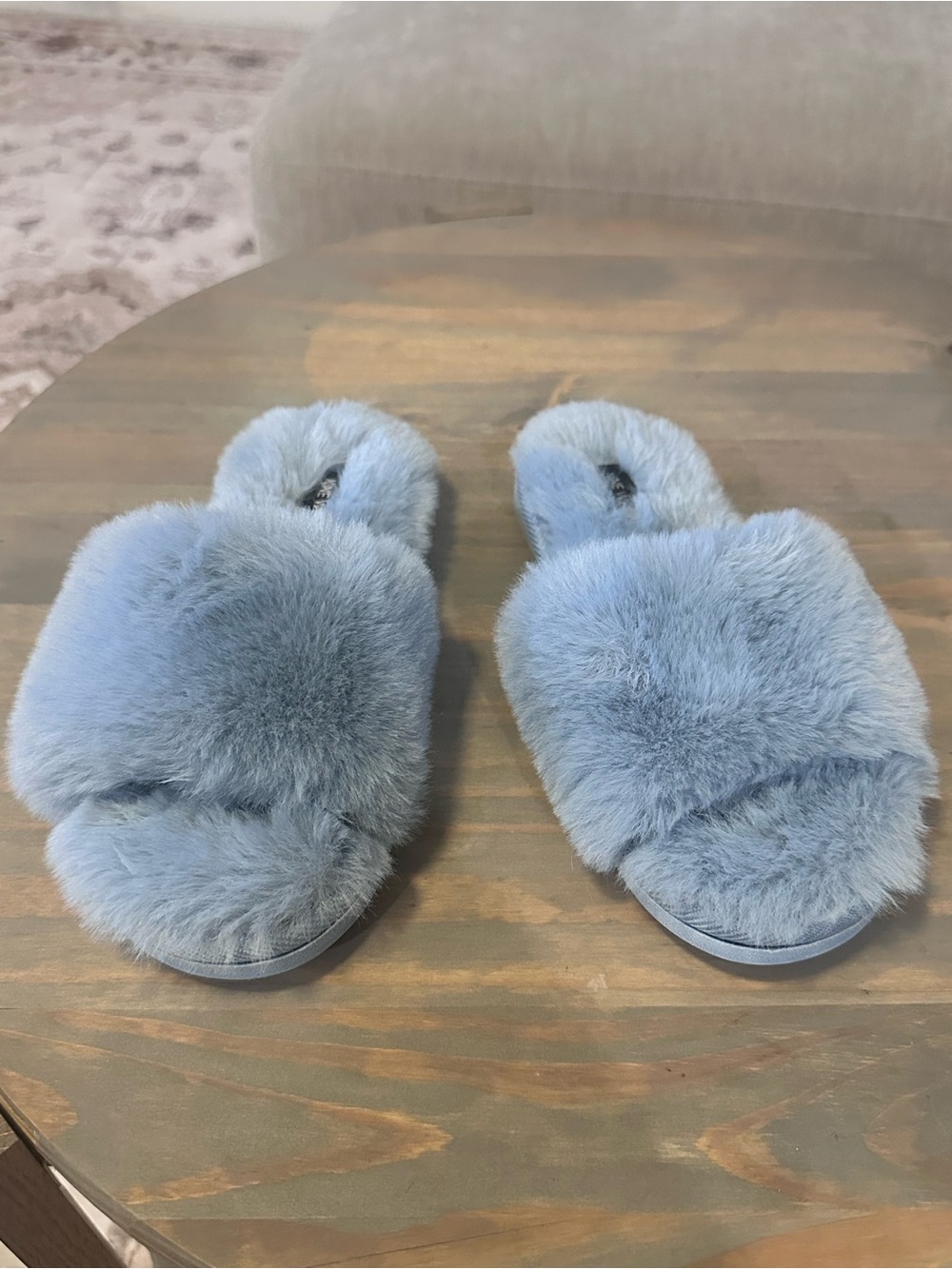 Nine West Light Blue Faux Fur Slide Slippers 7-8